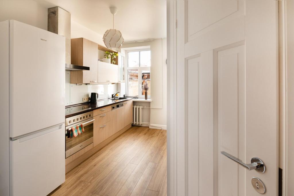 Cozy 2 Bedroom Apartment In Riga Centre Bagian luar foto
