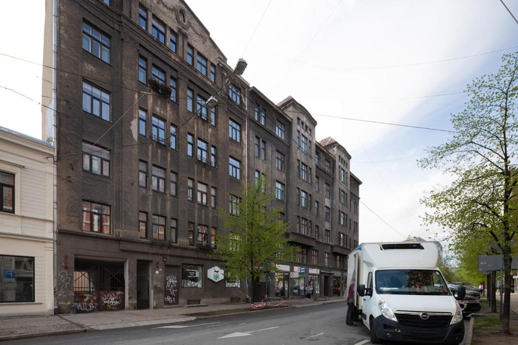 Cozy 2 Bedroom Apartment In Riga Centre Bagian luar foto